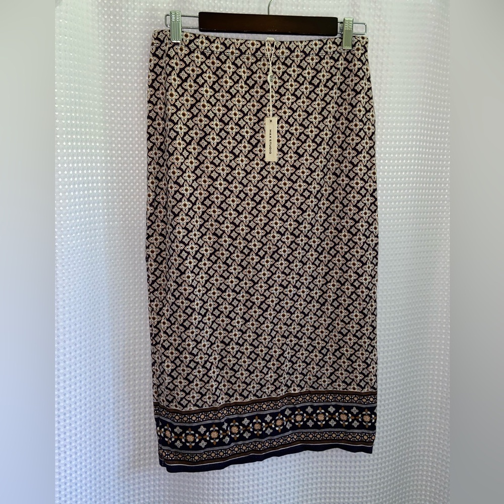 Women’s MAX STUDIO multicolored midi skirt size medium‎ NWT